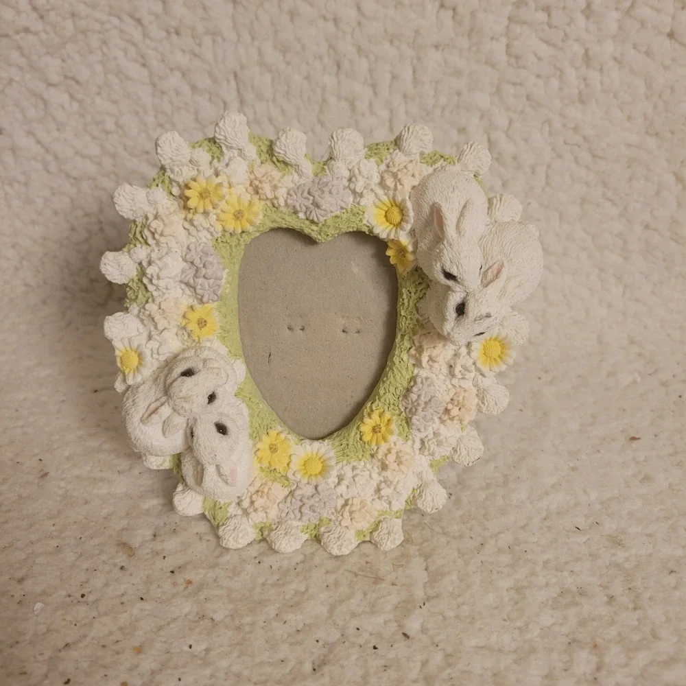 Fancy Frames details fancy